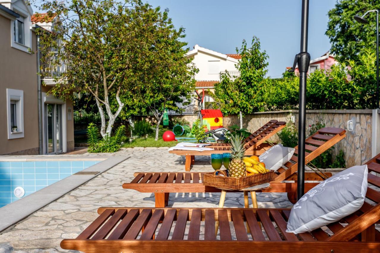 Holiday Home Memories And Joy Imotski Exteriör bild