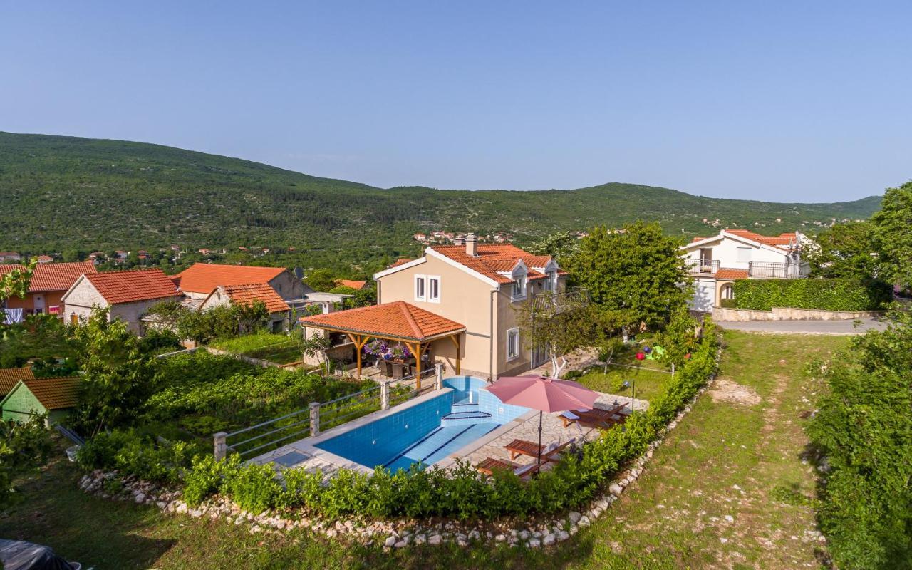 Holiday Home Memories And Joy Imotski Exteriör bild
