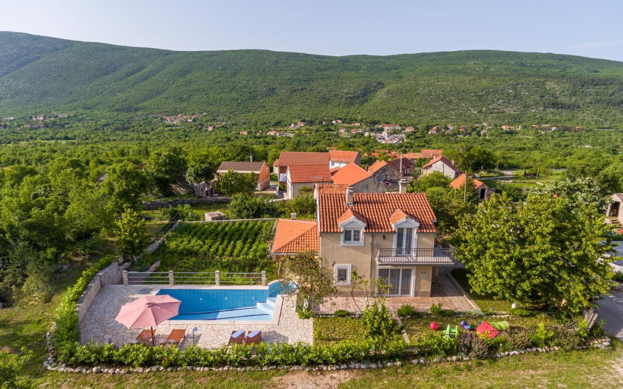 Holiday Home Memories And Joy Imotski Exteriör bild