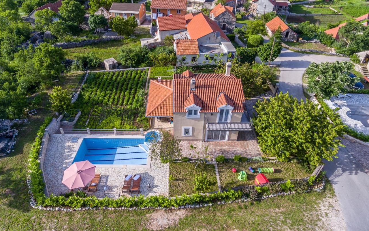 Holiday Home Memories And Joy Imotski Exteriör bild